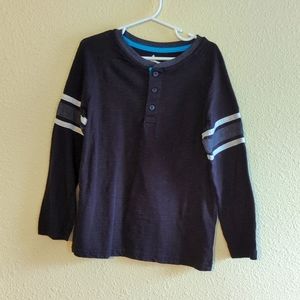 Boy's 365 Kids by Garanimals Long Sleeve T-shirt. Size 6. New Condition.